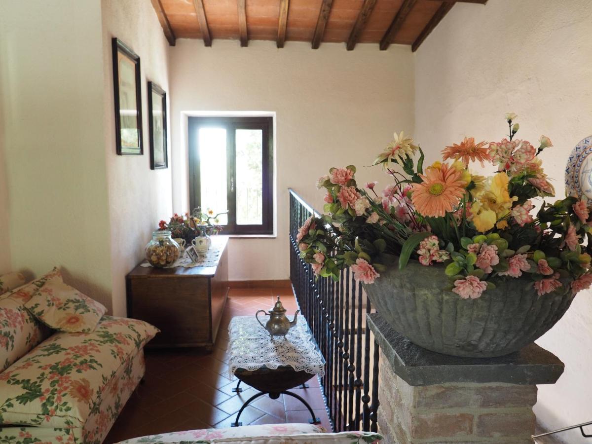 Sassi Bianchi Guest House Sensano Exterior photo