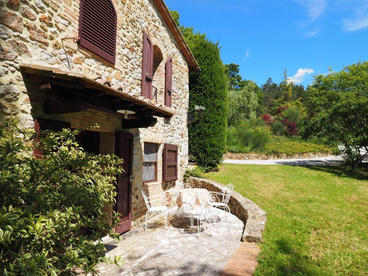 Sassi Bianchi Guest House Sensano Exterior photo